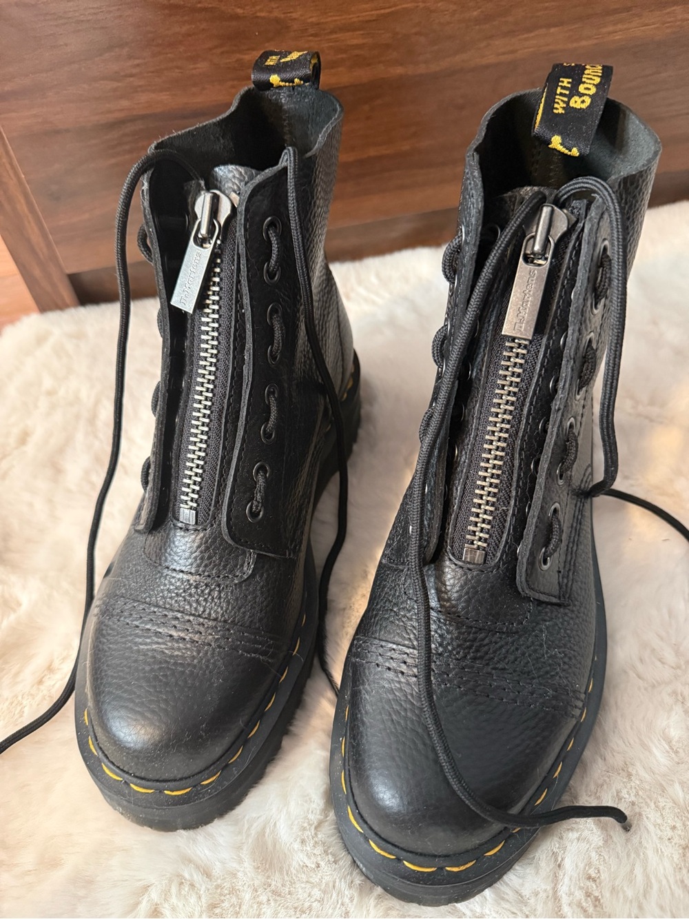 Dr. Martens Sinclair Milled Nappa Leather Platform Boots Size 9